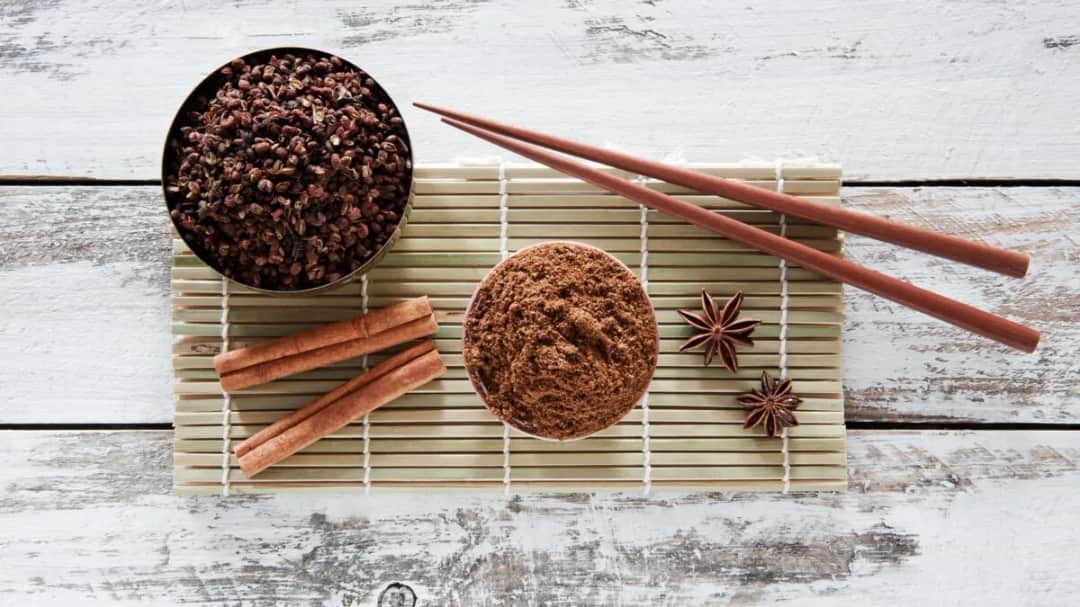 Jak zastąpić przyprawę 5 smaków? Skuteczne alternatywy i porady