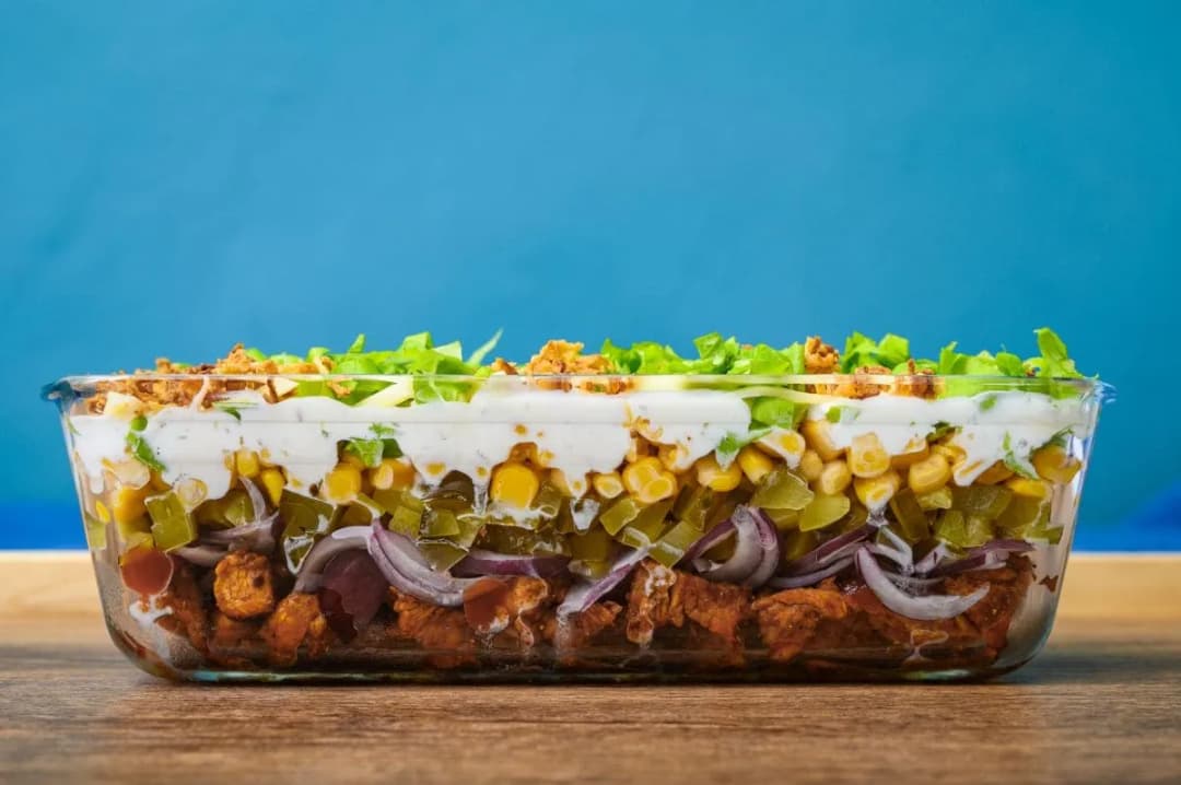 Sałatka gyros jakie warstwy: odkryj idealne składniki i kolejność