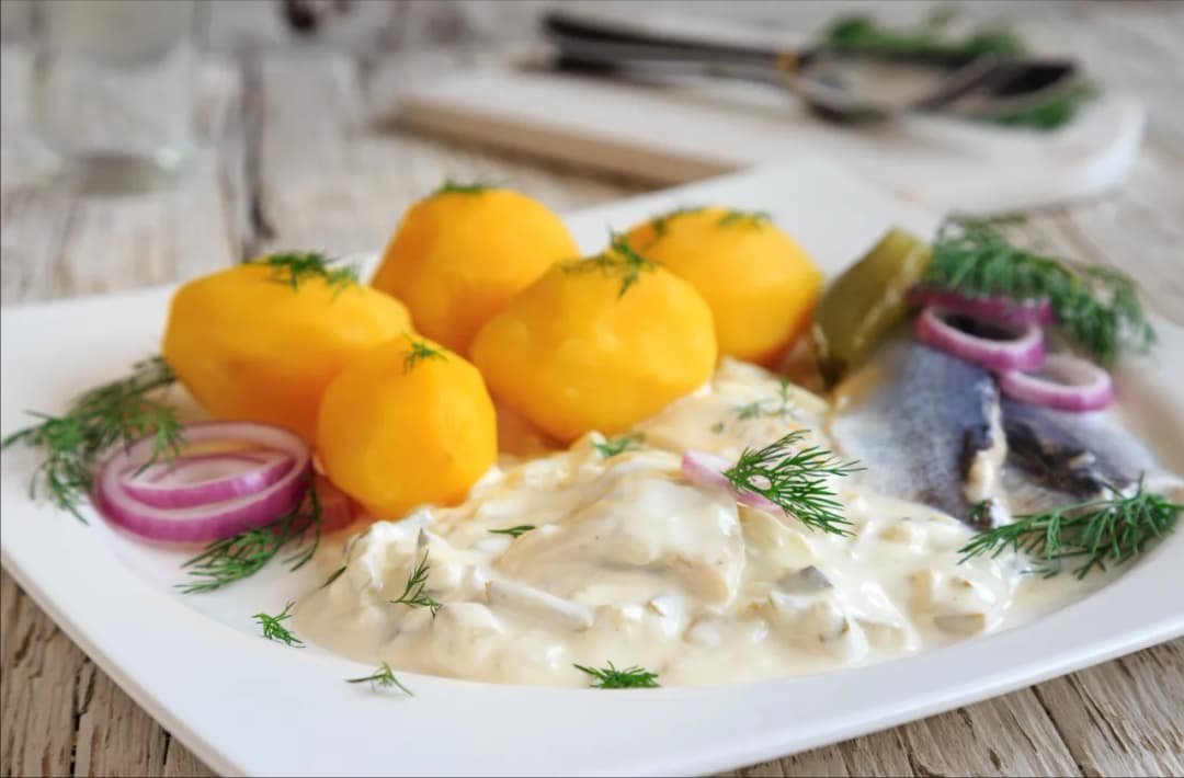 Jakie przyprawy do śledzi w oleju dodadzą wyjątkowego smaku?