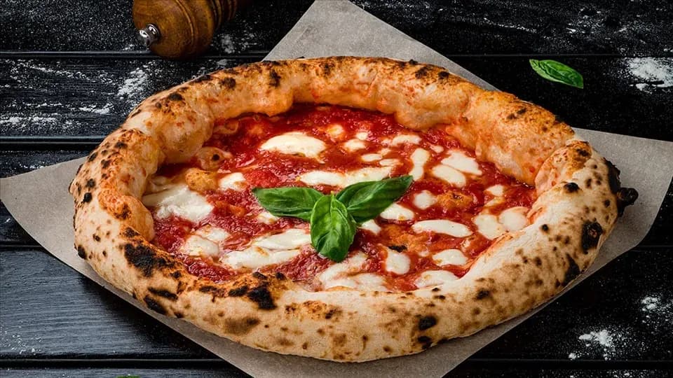 Jak zrobić domową pizzę - prosta receptura na idealne ciasto