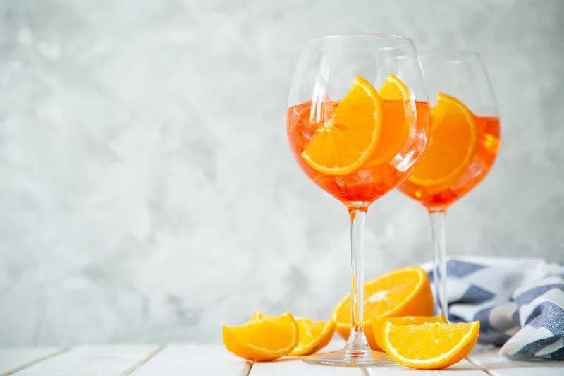 Aperitivo drink: odkryj sekrety włoskiego rytuału przed kolacją