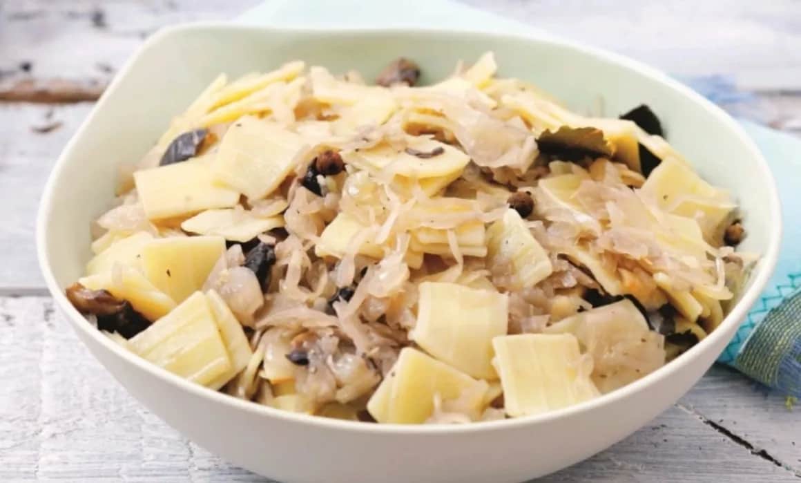 Jakie przyprawy do łazanek z kapustą, by wydobyć ich najlepszy smak?